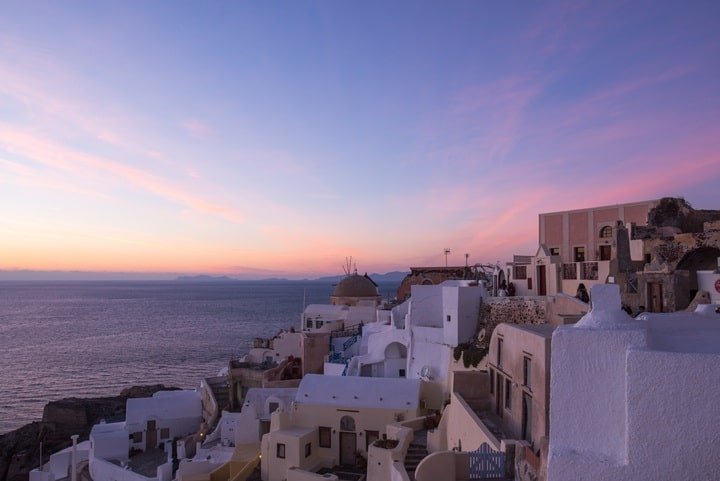 Santorini spotlight fp